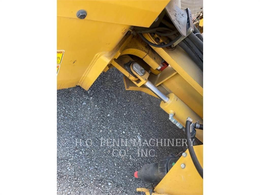 CAT CB64 Çift tamburlu silindirler