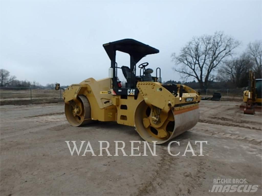 CAT CB64 Asfalt sericiler