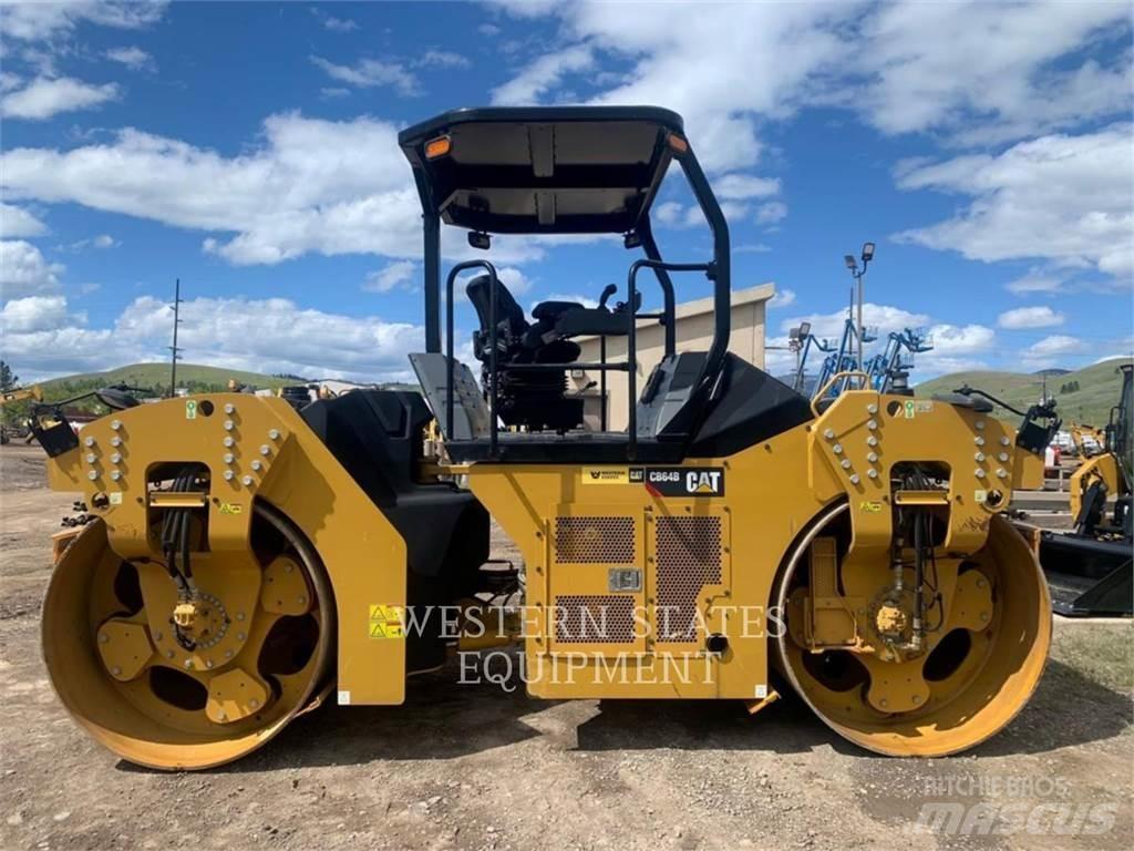 CAT CB64 Çift tamburlu silindirler