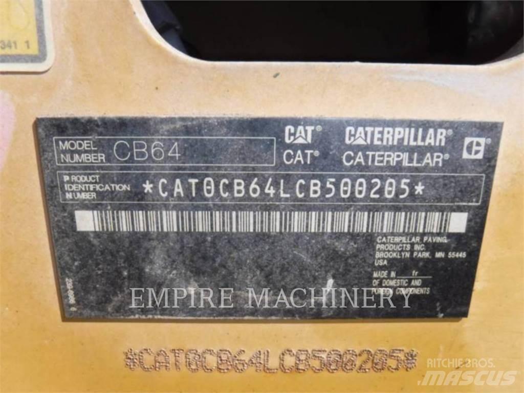 CAT CB64 Çift tamburlu silindirler