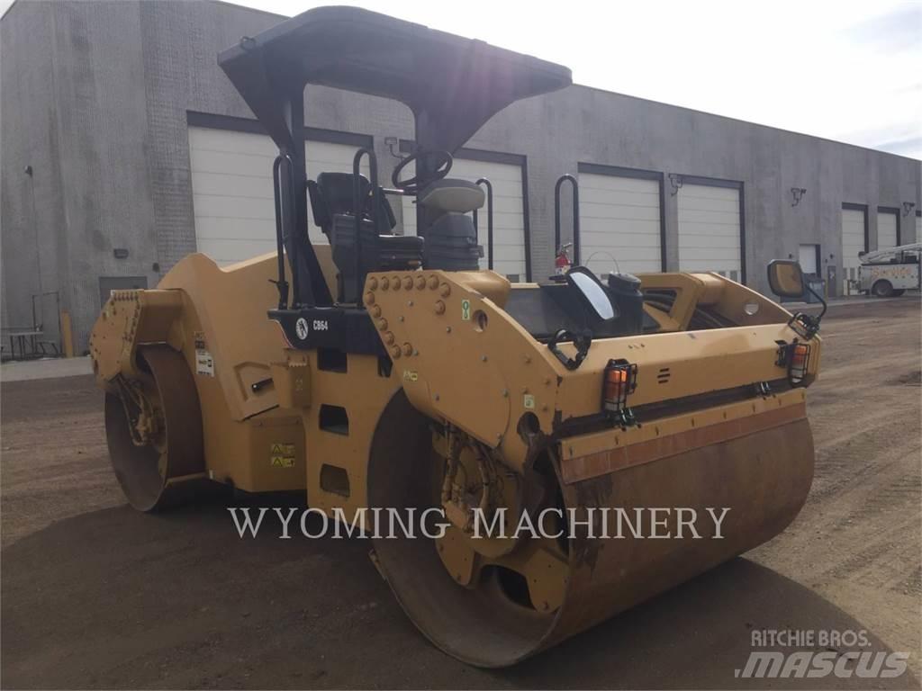 CAT CB64 Zemin sıkıştırma makineleri