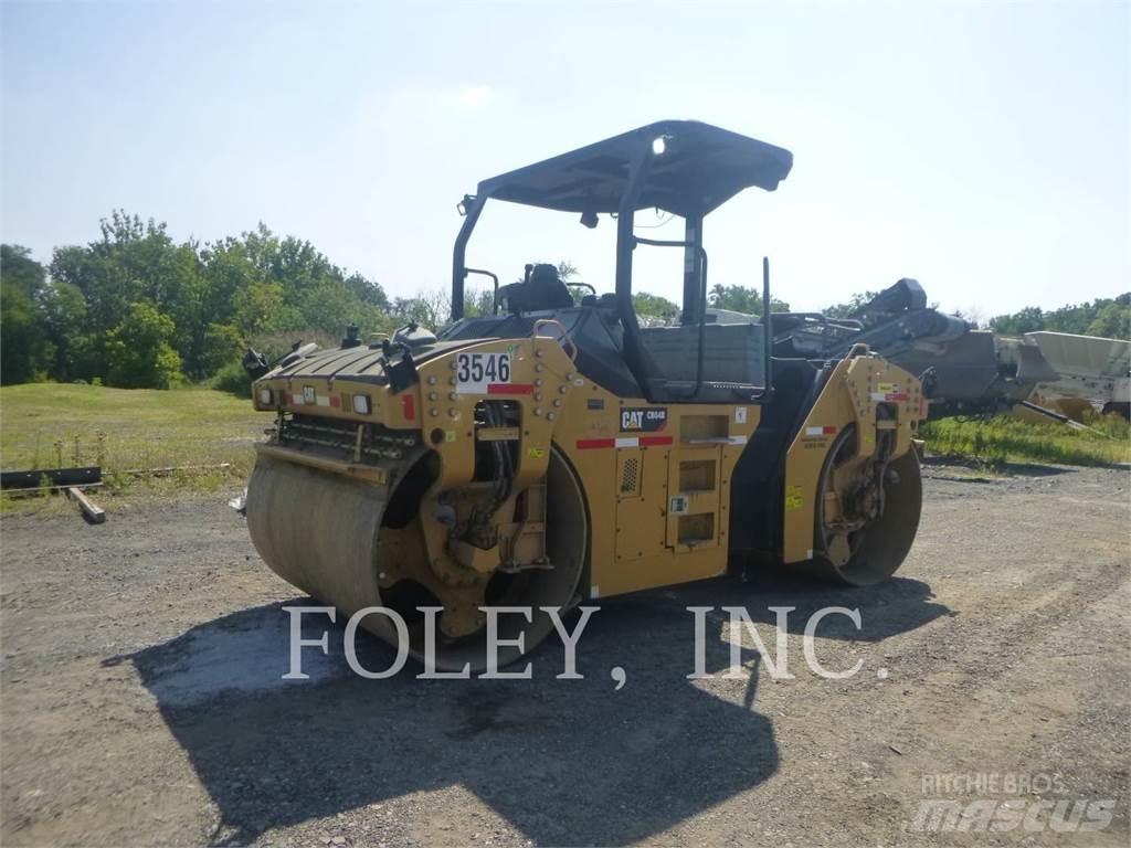 CAT CB64B Çift tamburlu silindirler