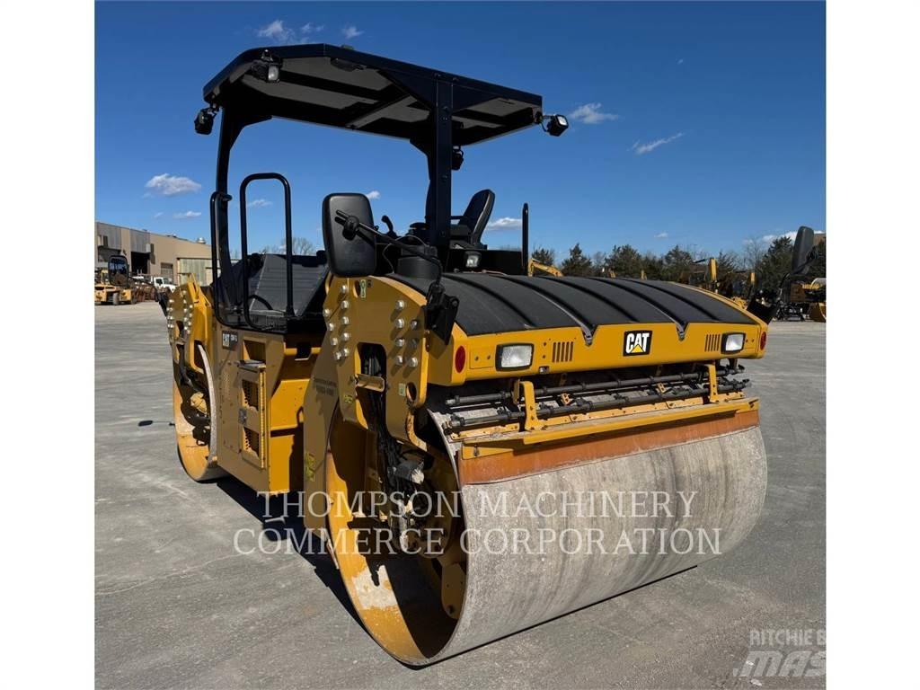 CAT CB64B Çift tamburlu silindirler