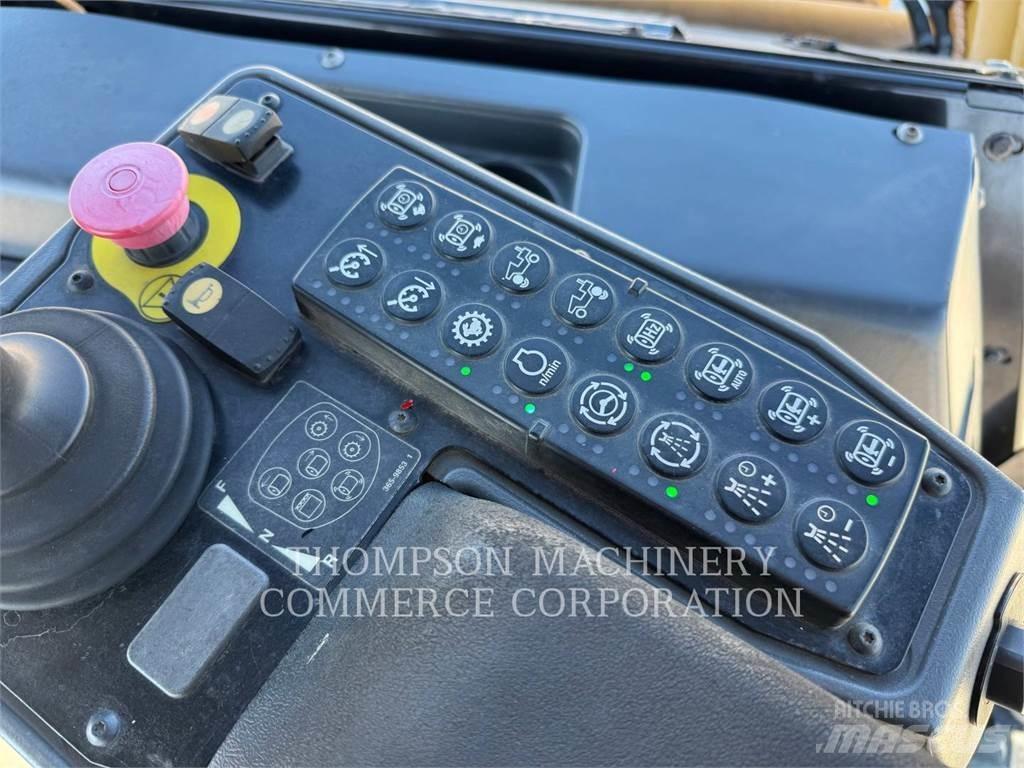 CAT CB64B Çift tamburlu silindirler