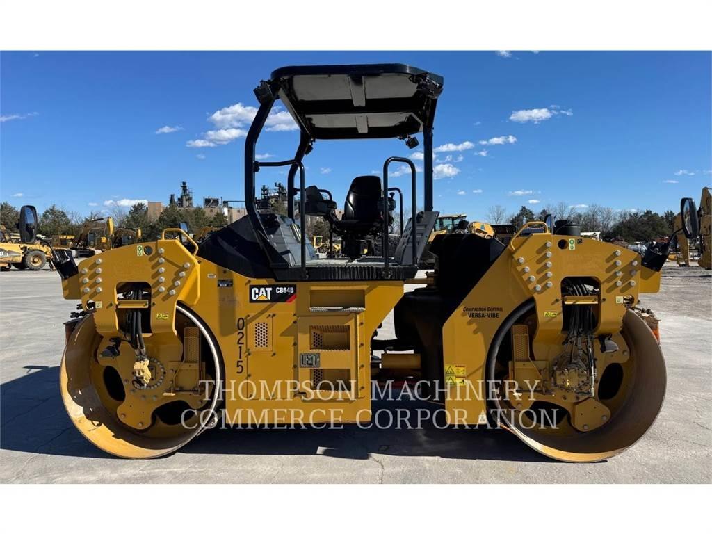 CAT CB64B Çift tamburlu silindirler