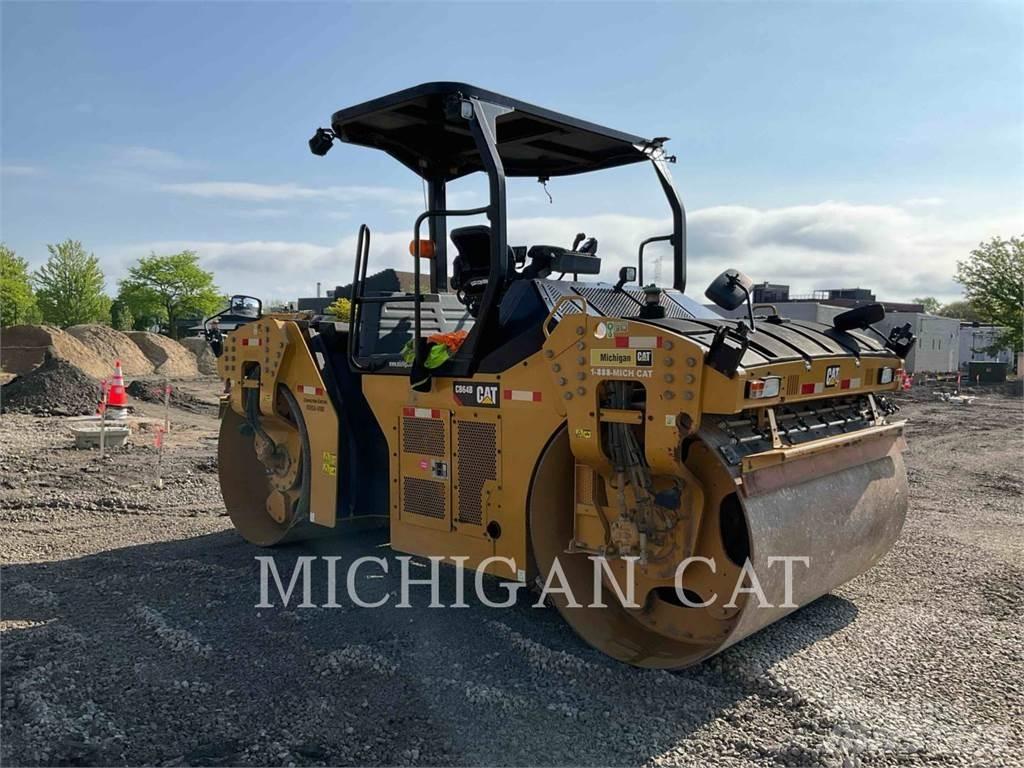 CAT CB64B Z Çift tamburlu silindirler