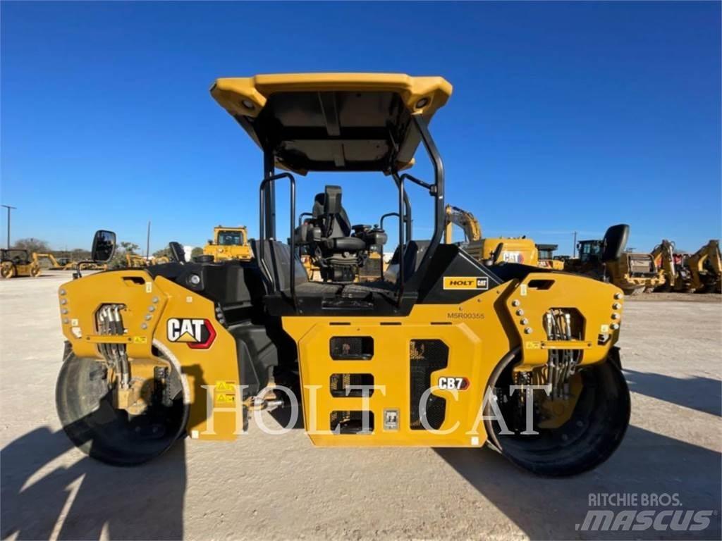 CAT CB7 Tek tamburlu silindirler