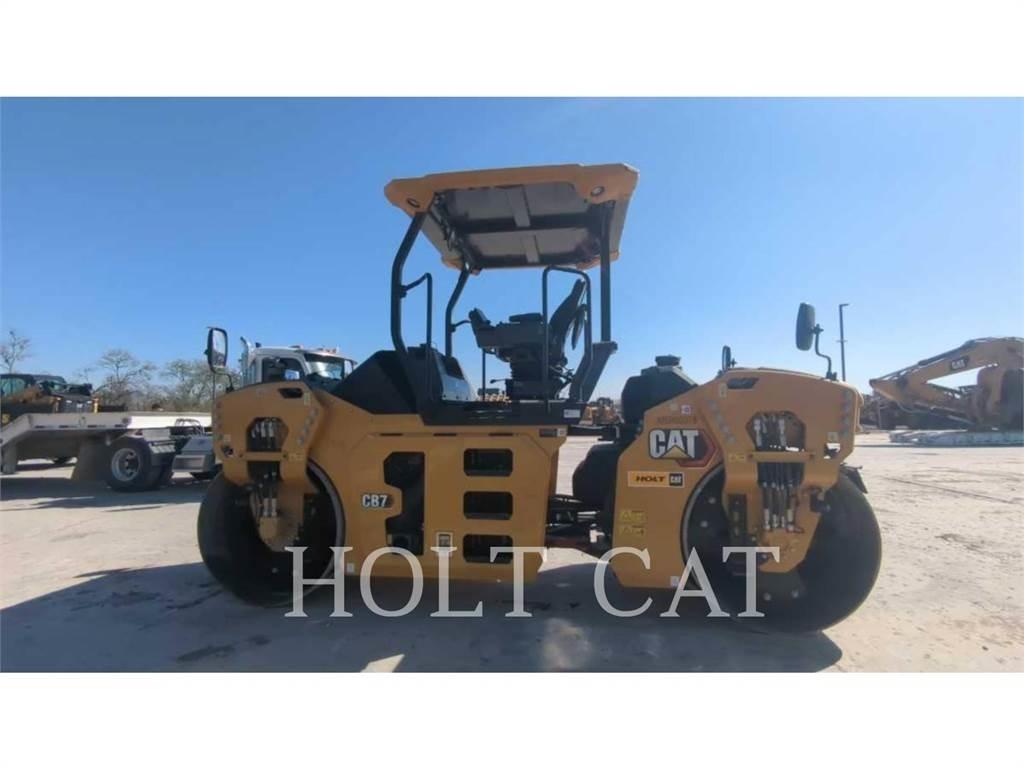 CAT CB7 Tek tamburlu silindirler