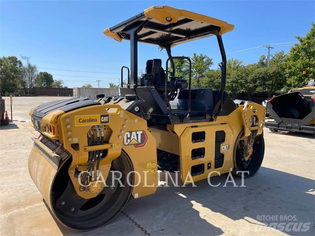 CAT CB7 Asfalt sericiler