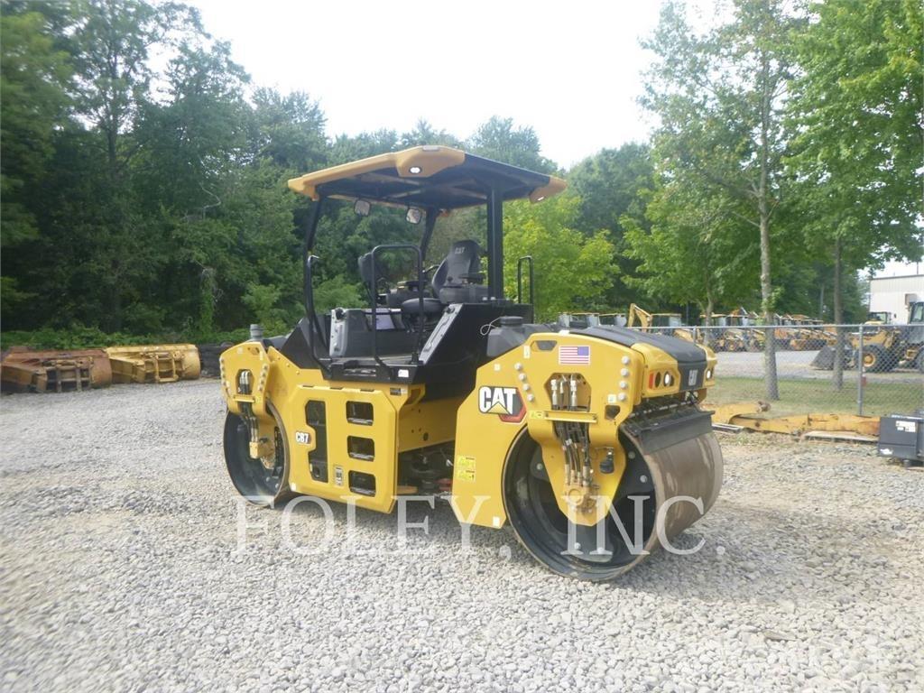 CAT CB7-02 Çift tamburlu silindirler
