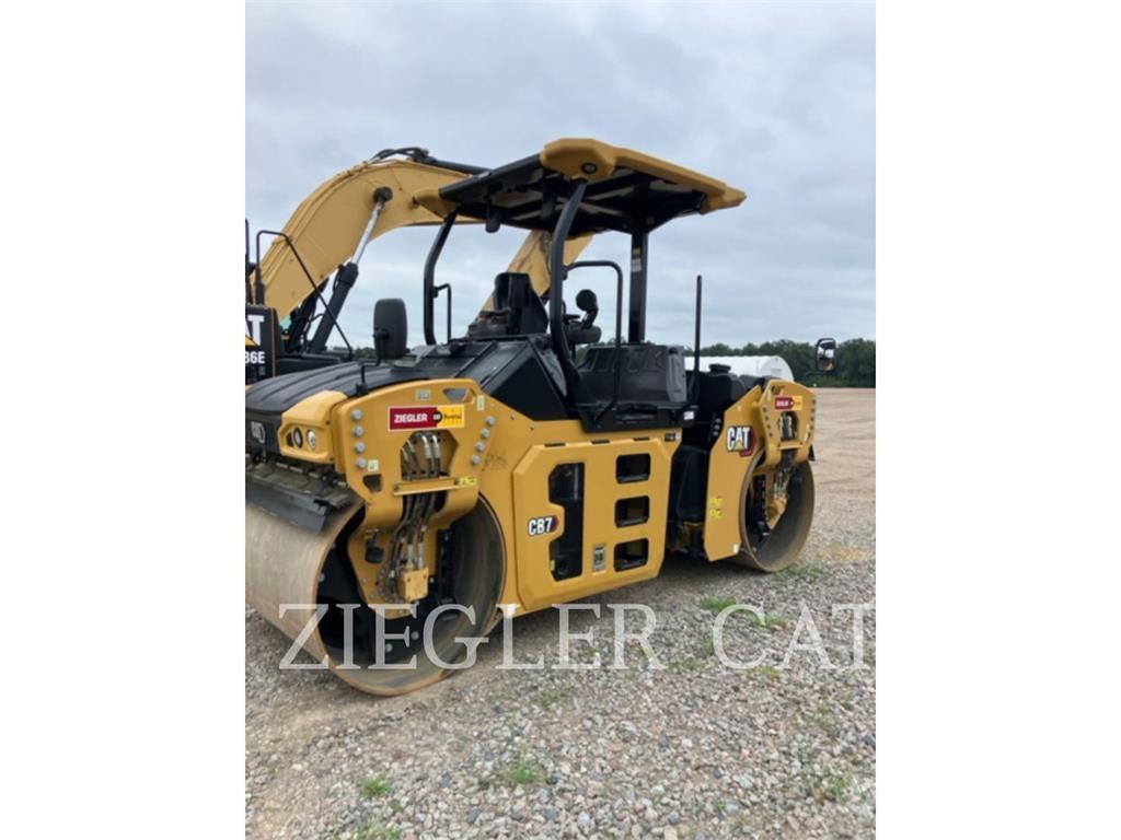 CAT CB7-02 Zemin sıkıştırma makineleri