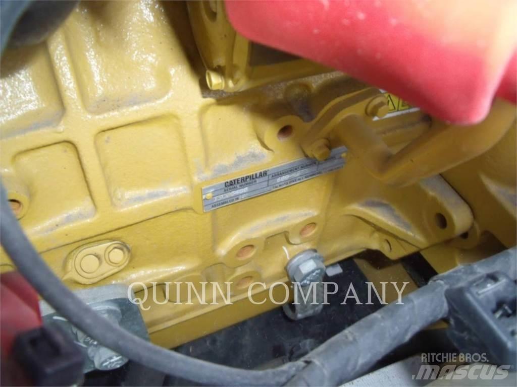CAT CC2.7 Tek tamburlu silindirler