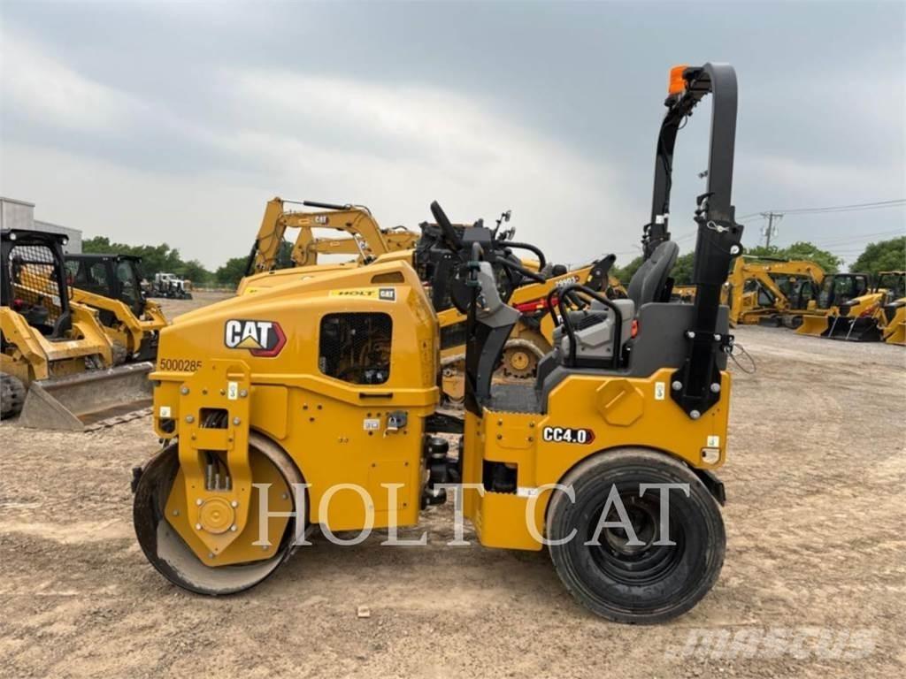 CAT CC4.0 Tekerlekli dozerler