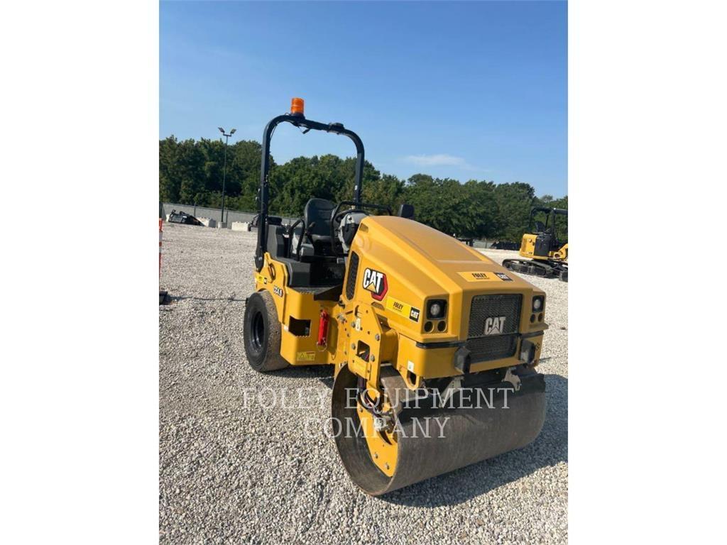 CAT CC4.0-03 Zemin sıkıştırma makineleri