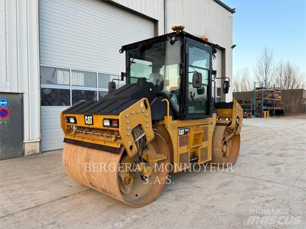CAT CD10 Zemin sıkıştırma makineleri