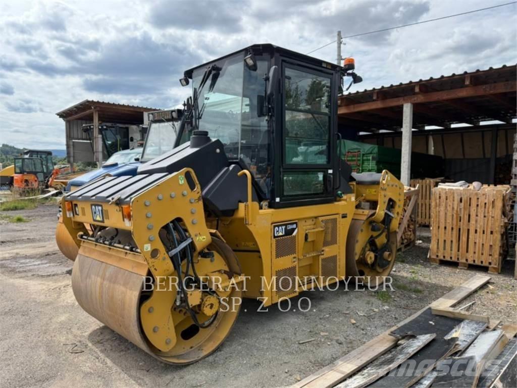 CAT CD44B Çift tamburlu silindirler