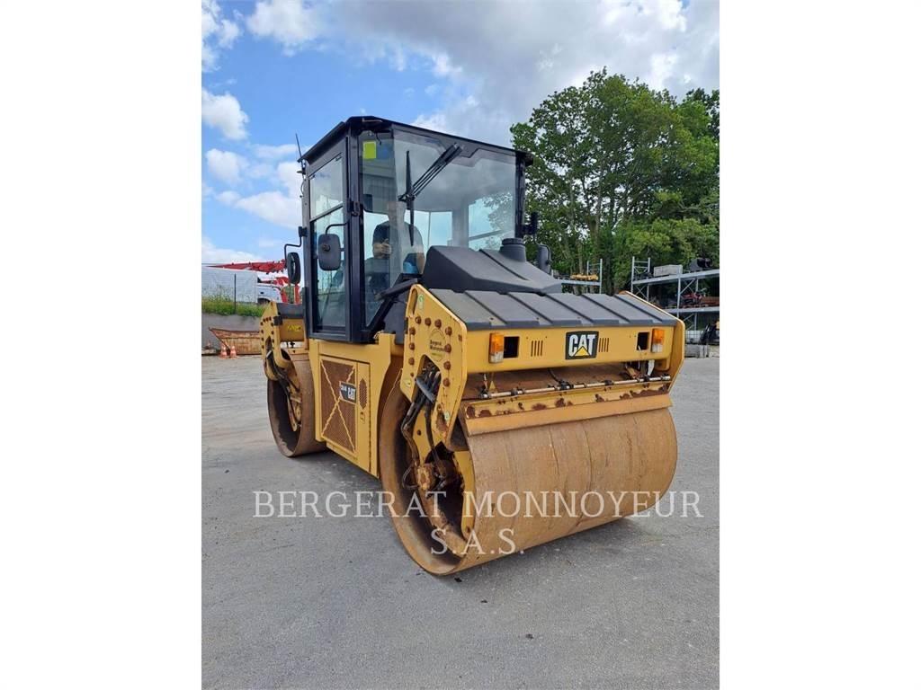 CAT CD54B Zemin sıkıştırma makineleri