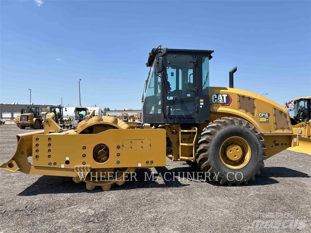 CAT CP16 Tek tamburlu silindirler