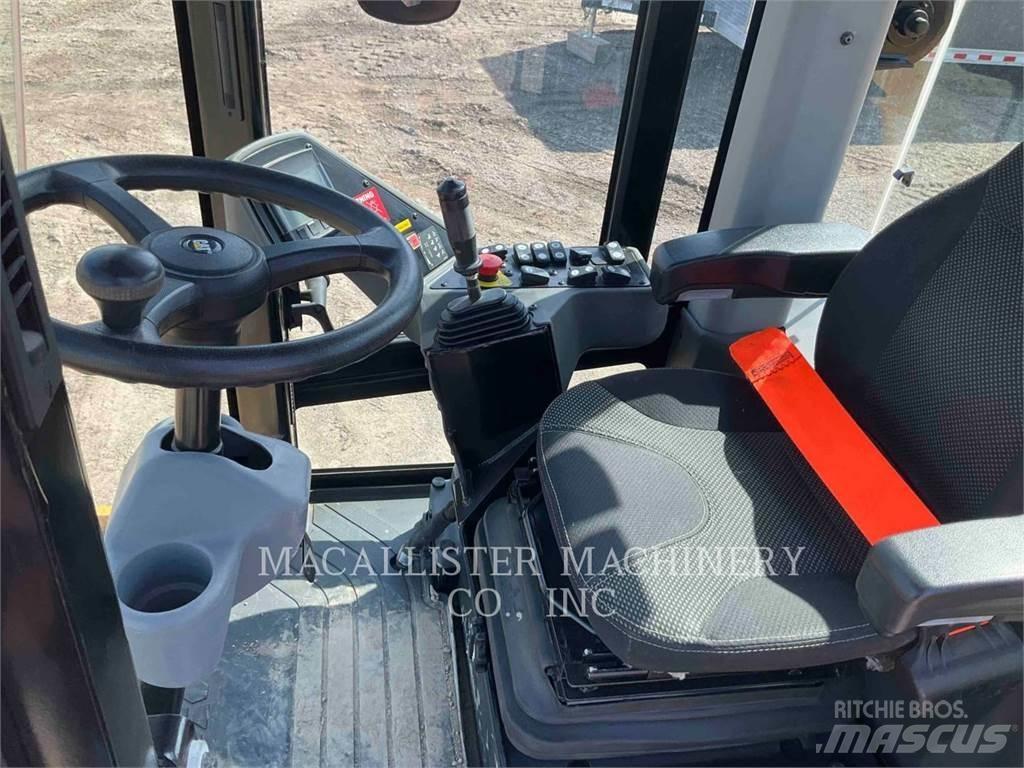 CAT CP44B Tek tamburlu silindirler
