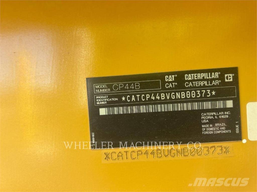 CAT CP44B Tek tamburlu silindirler