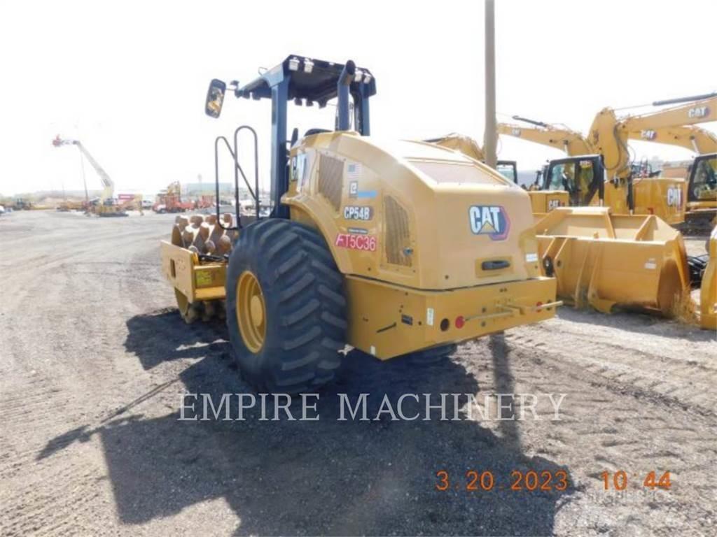 CAT CP54B Tek tamburlu silindirler
