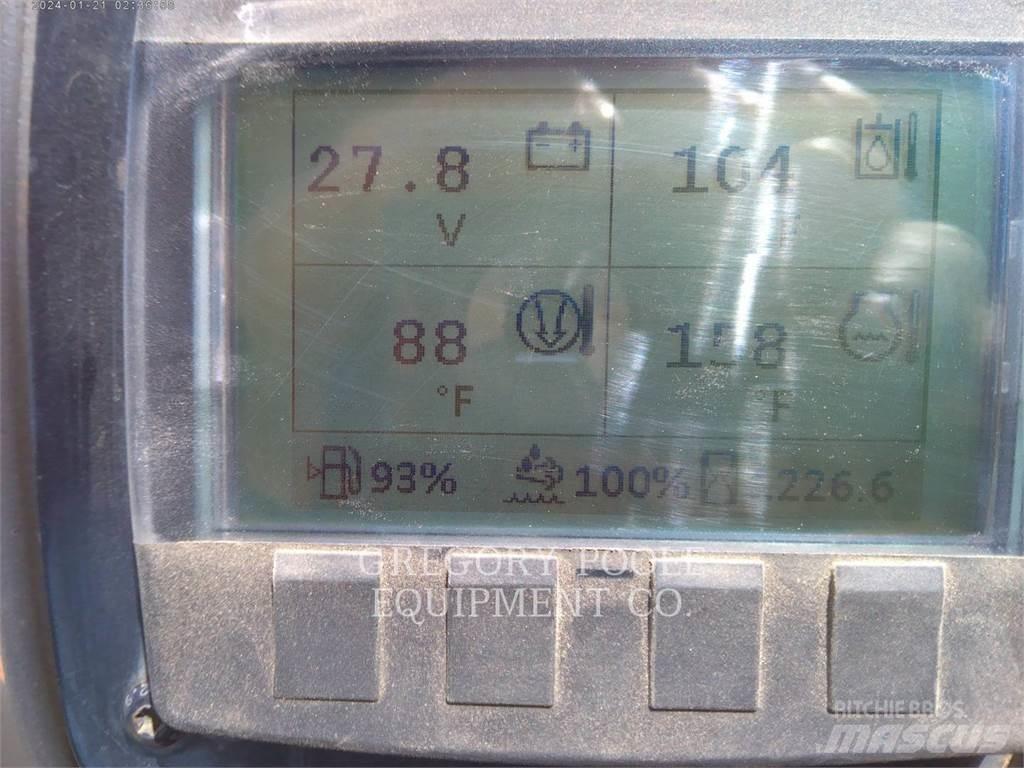 CAT CP54B Tek tamburlu silindirler