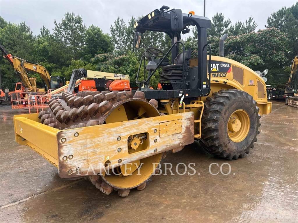 CAT CP54B Zemin sıkıştırma makineleri