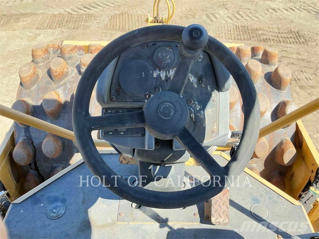 CAT CP56 Tek tamburlu silindirler