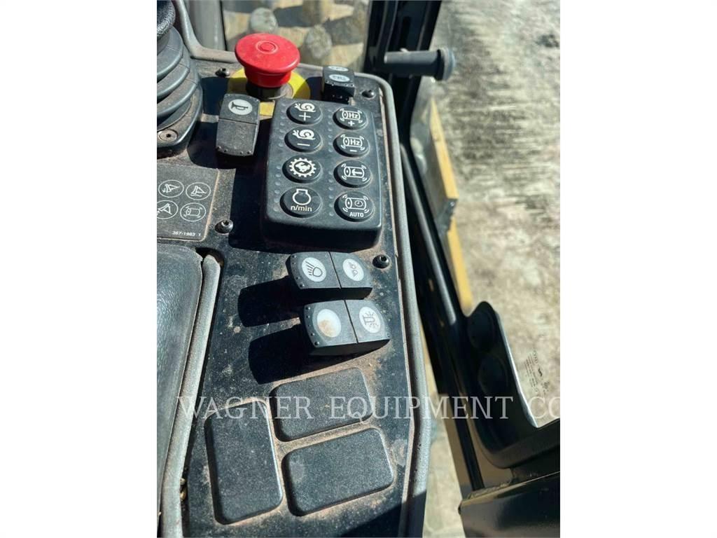 CAT CP56B Zemin sıkıştırma makineleri
