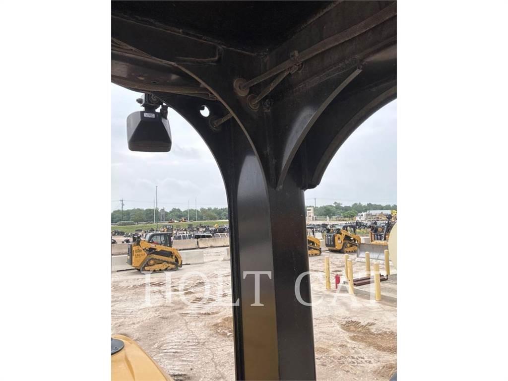 CAT CP56B Tek tamburlu silindirler