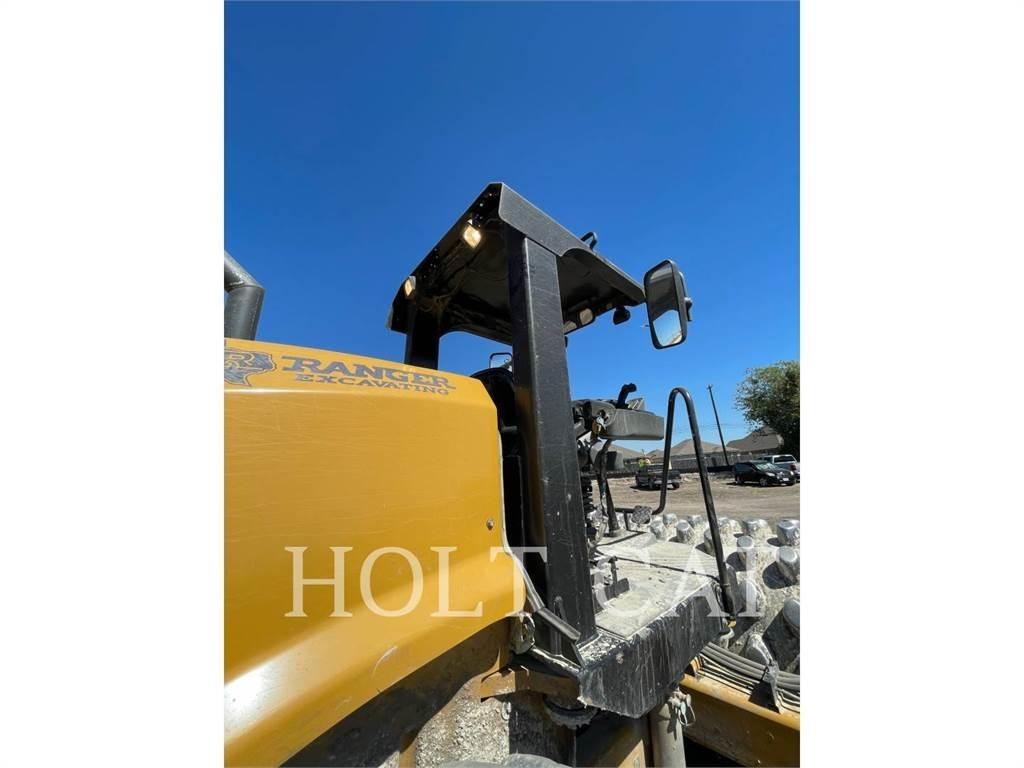 CAT CP56B Tek tamburlu silindirler