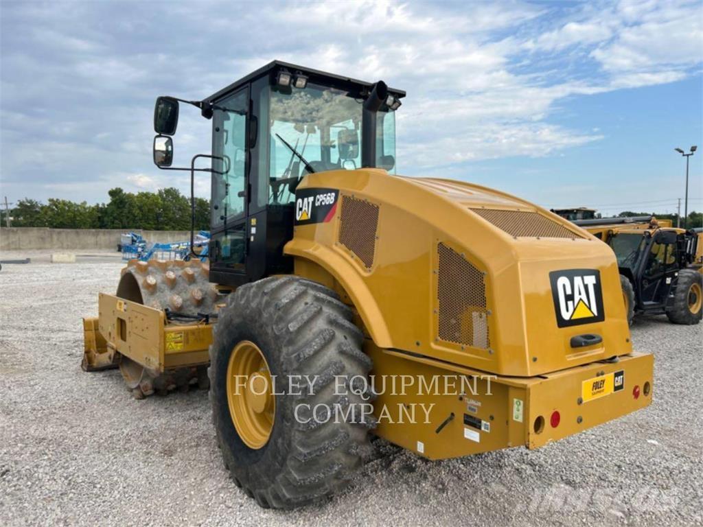 CAT CP56B Zemin sıkıştırma makineleri