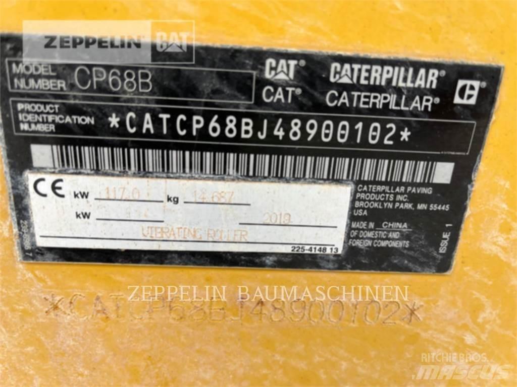 CAT CP68B Zemin sıkıştırma makineleri