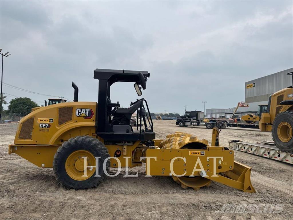 CAT CP7 Tek tamburlu silindirler
