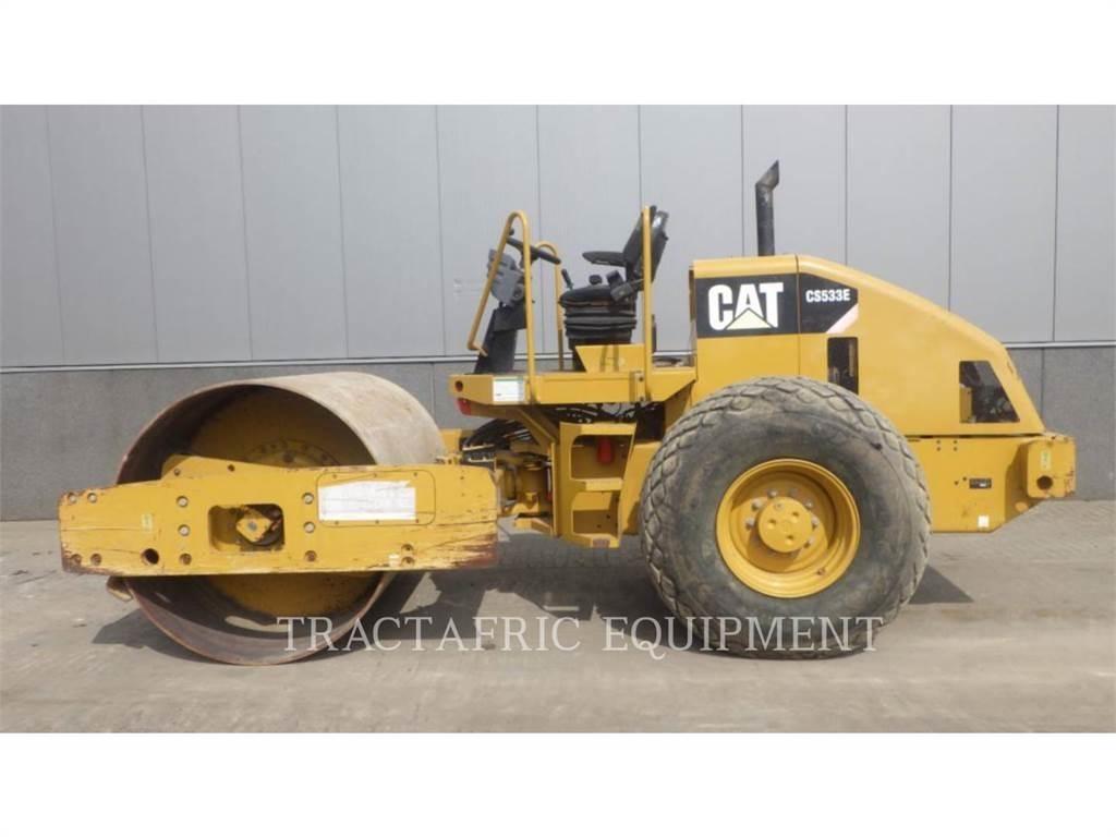 CAT CS-533E Tek tamburlu silindirler