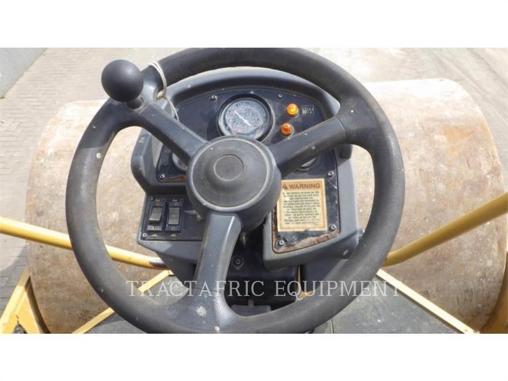 CAT CS-533E Tek tamburlu silindirler