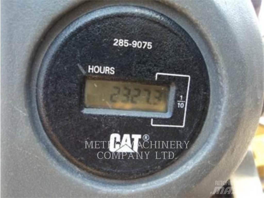 CAT CS-533E Tek tamburlu silindirler