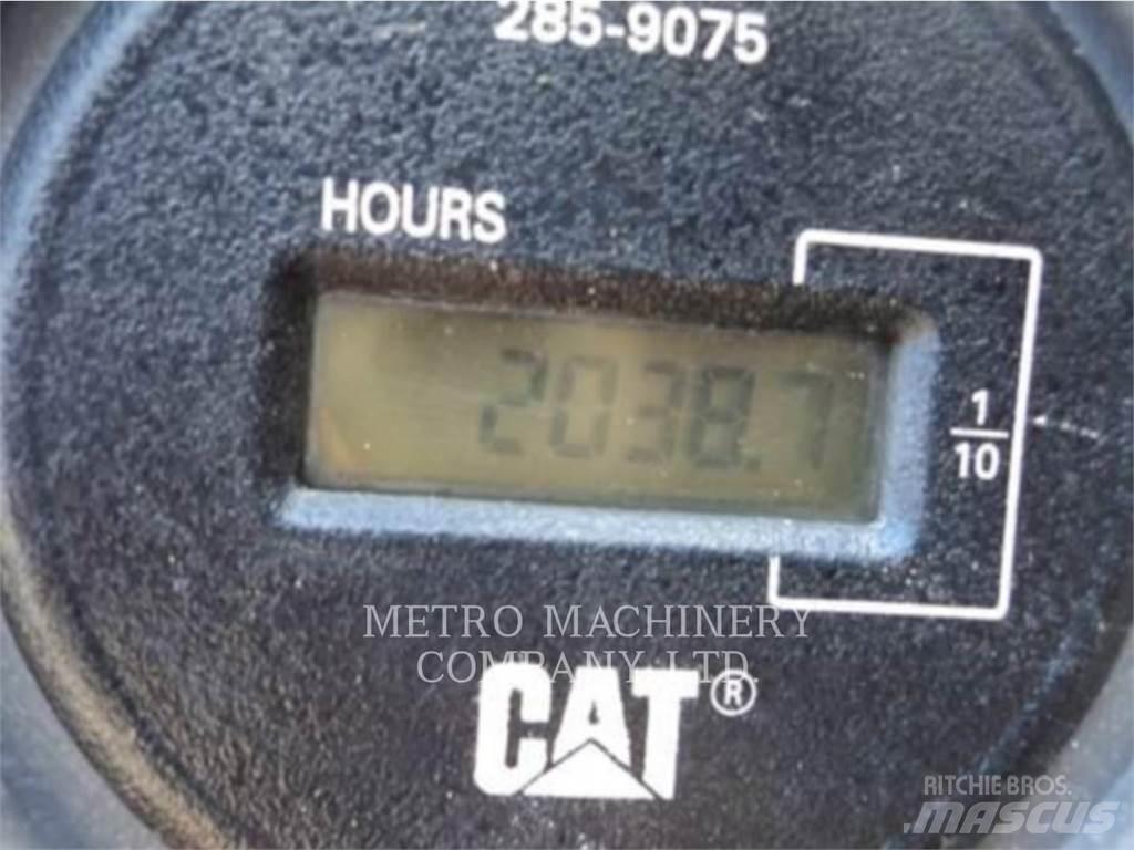 CAT CS-533E Tek tamburlu silindirler