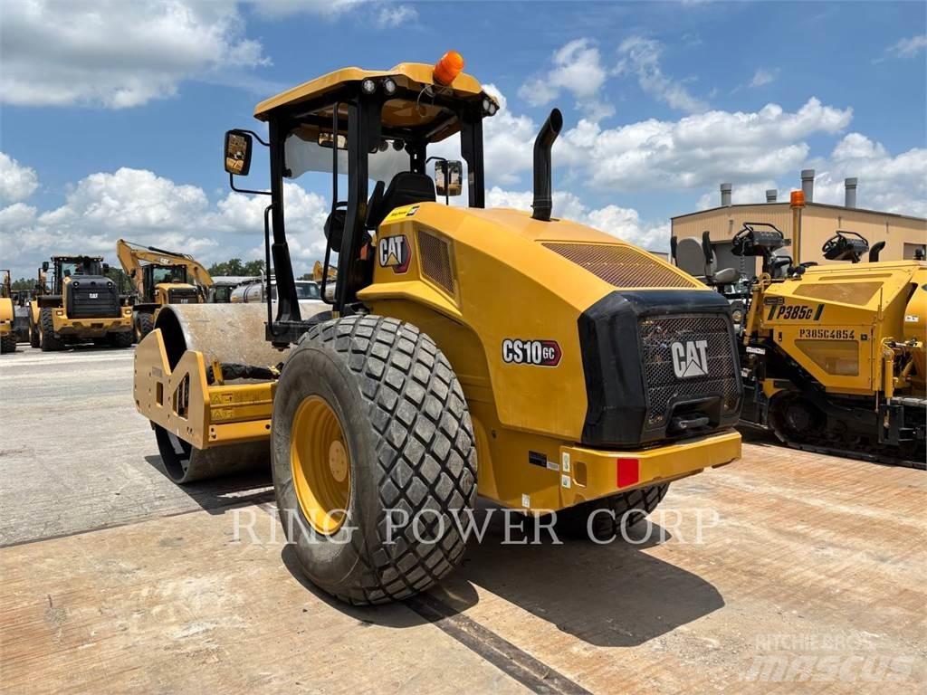 CAT CS10GC Çift tamburlu silindirler