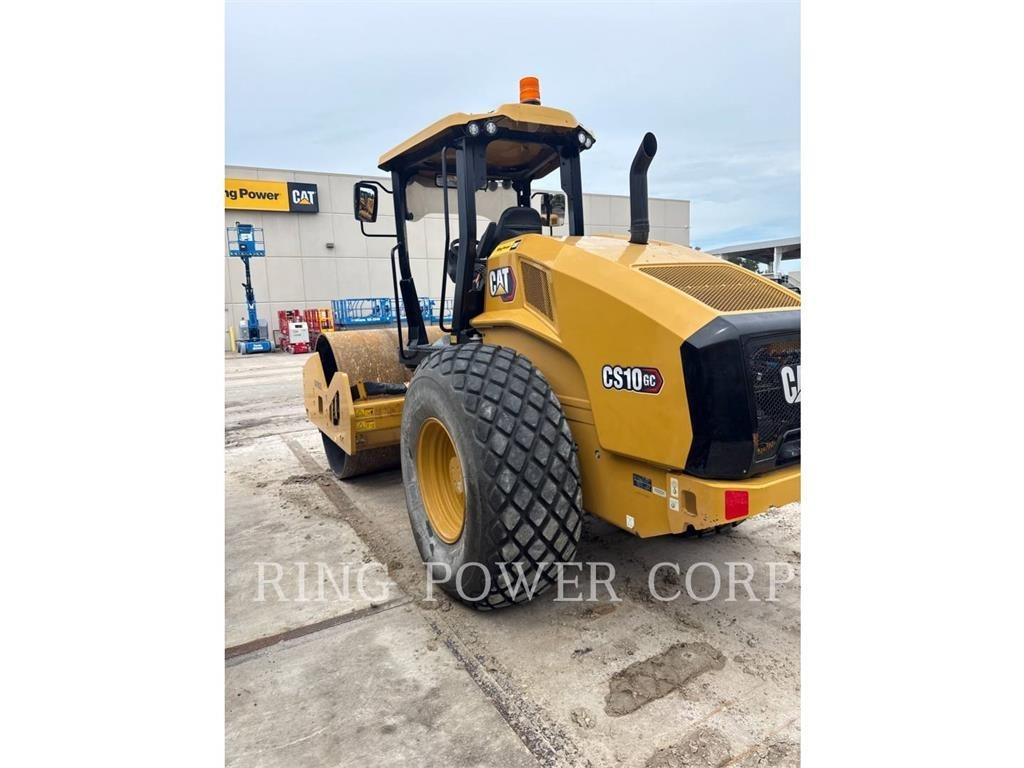 CAT CS10GC Çift tamburlu silindirler