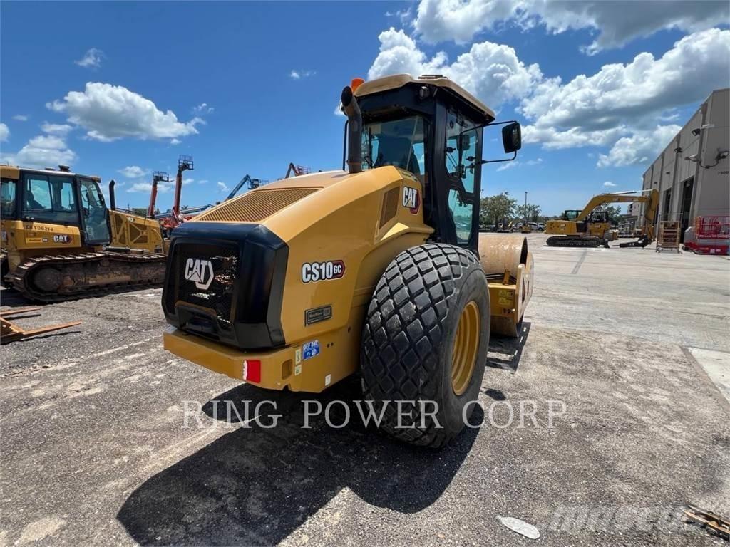 CAT CS10GCCAB Çift tamburlu silindirler