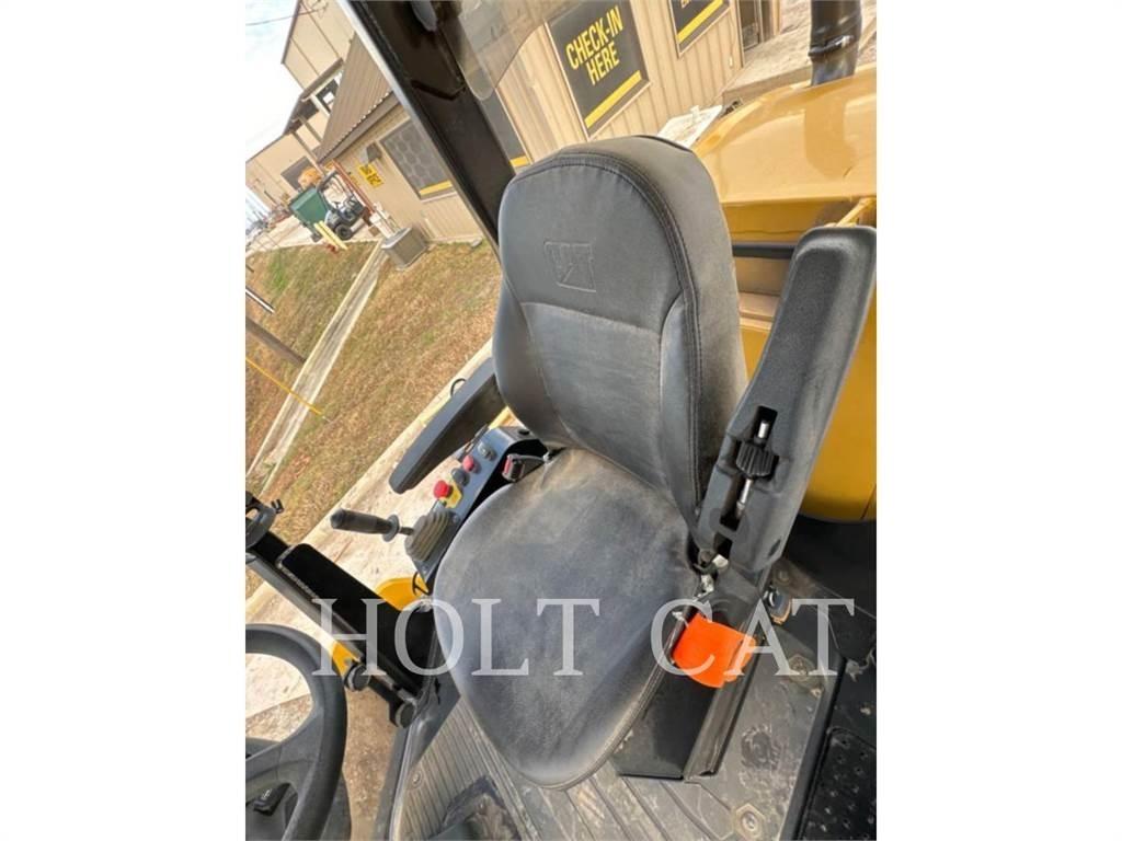 CAT CS11GC Tek tamburlu silindirler