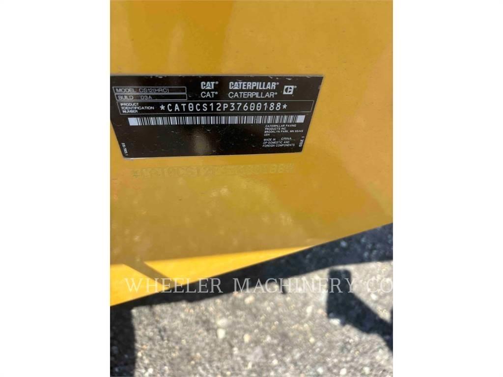 CAT CS12 Tek tamburlu silindirler