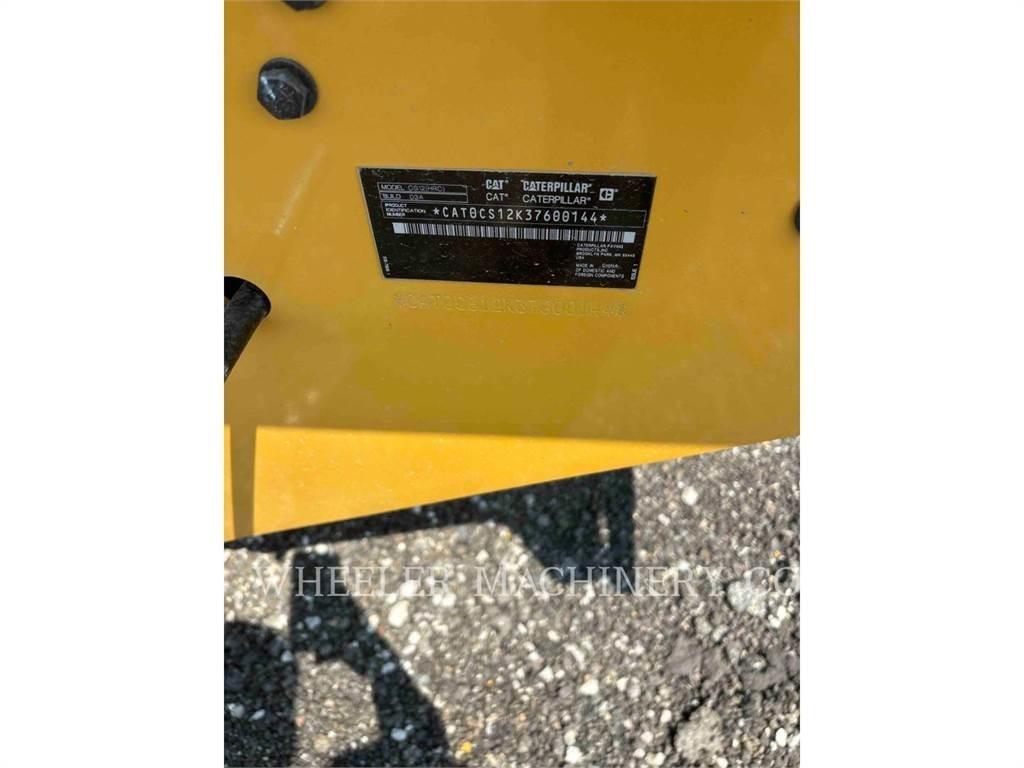 CAT CS12 Tek tamburlu silindirler