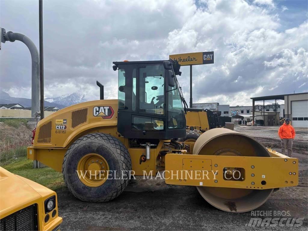 CAT CS12 Tek tamburlu silindirler