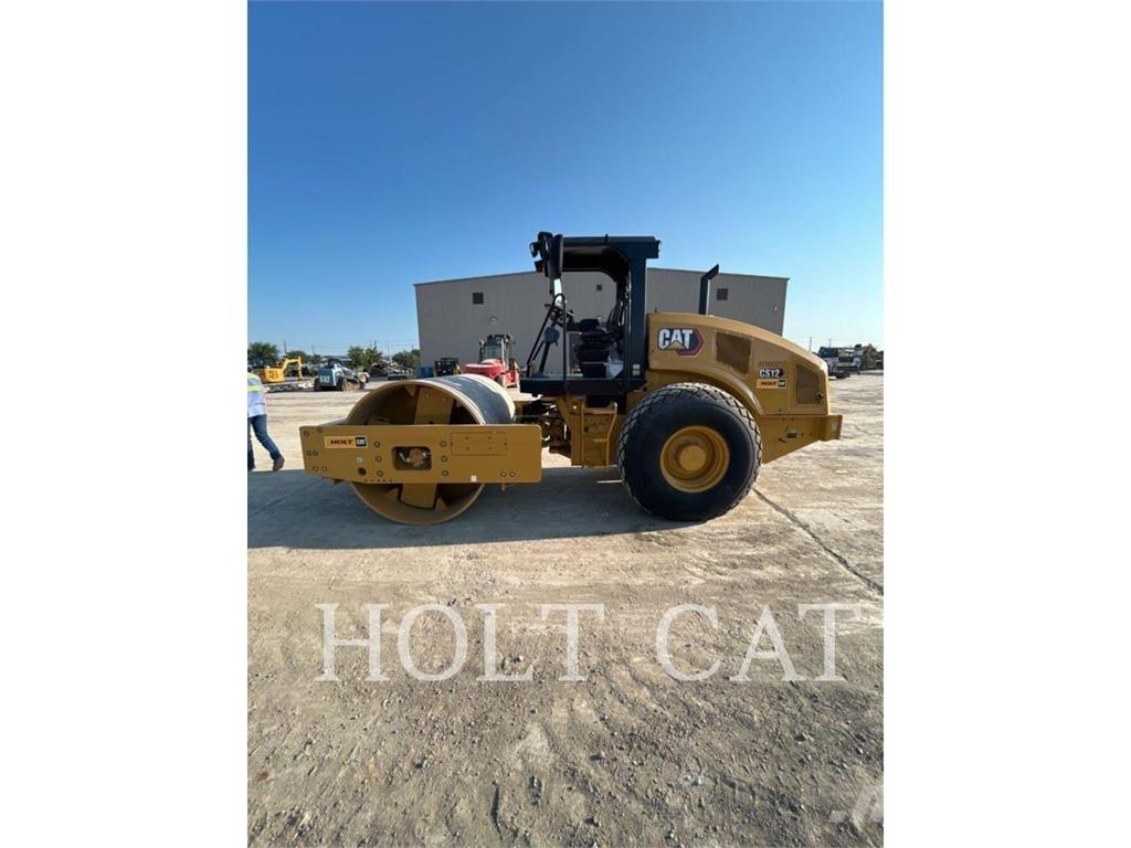 CAT CS12 Tek tamburlu silindirler