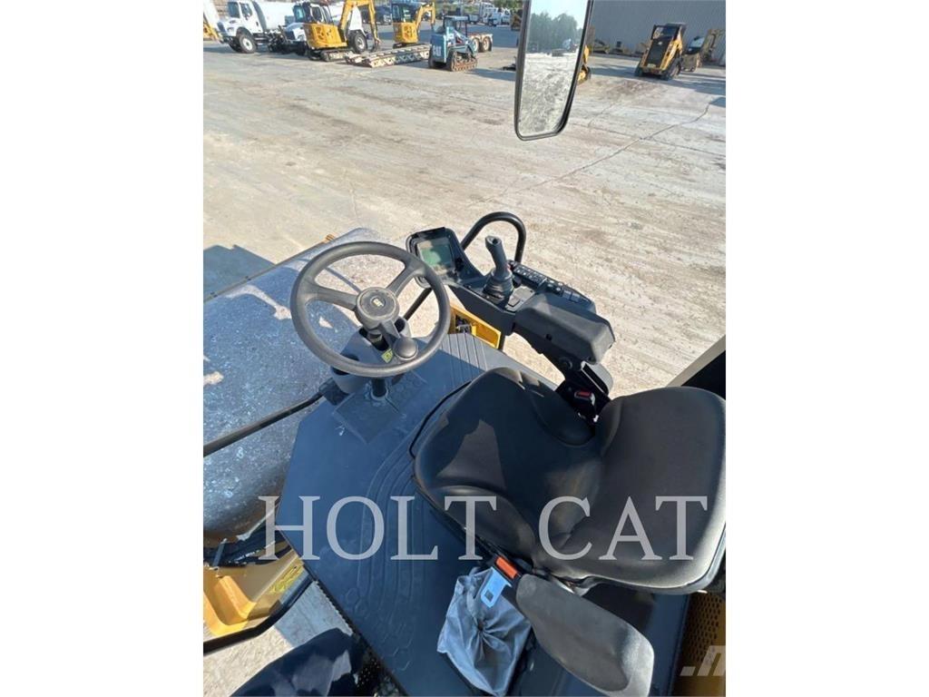 CAT CS12 Tek tamburlu silindirler