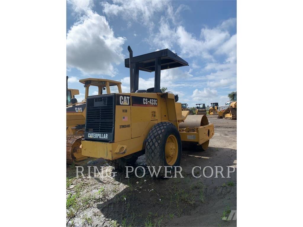 CAT CS433C Çift tamburlu silindirler