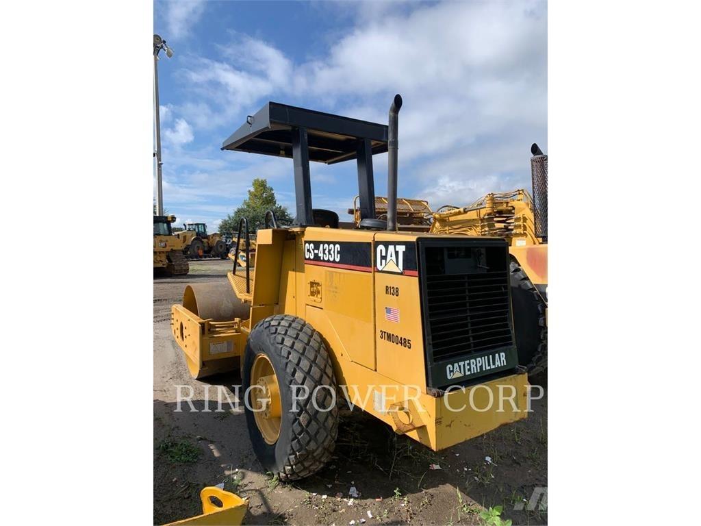 CAT CS433C Çift tamburlu silindirler