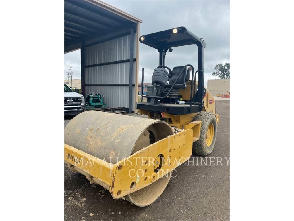 CAT CS44 Tek tamburlu silindirler